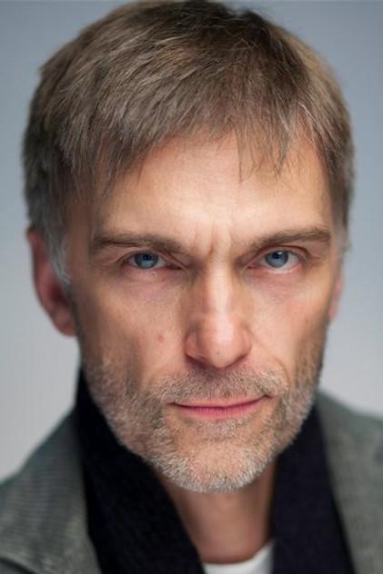 James Simmons - Actor Profile Photo
