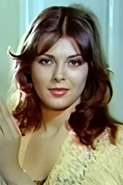Sonia Viviani - Actor Profile Photo