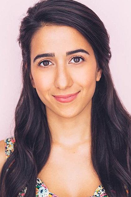 Sinem Gulturk - Actor Profile Photo