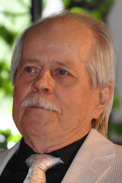 Simo Salminen - Actor Profile Photo
