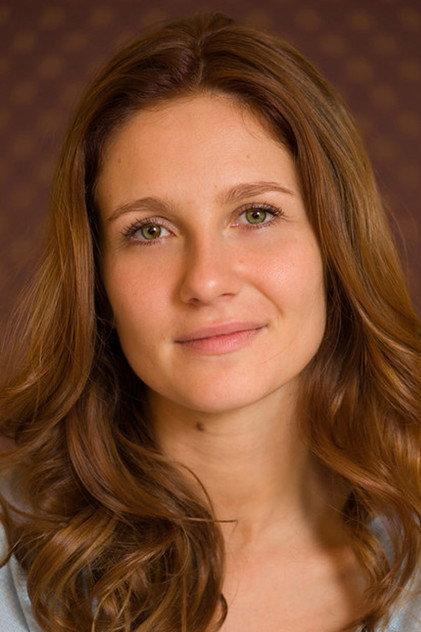 Aline Jones - Actor Profile Photo