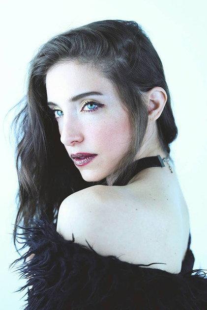 Amanda Moon Ray - Actor Profile Photo