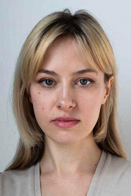Elena Bushueva - Actor Profile Photo