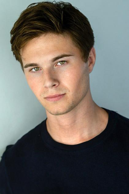 Elias Kacavas - Actor Profile Photo