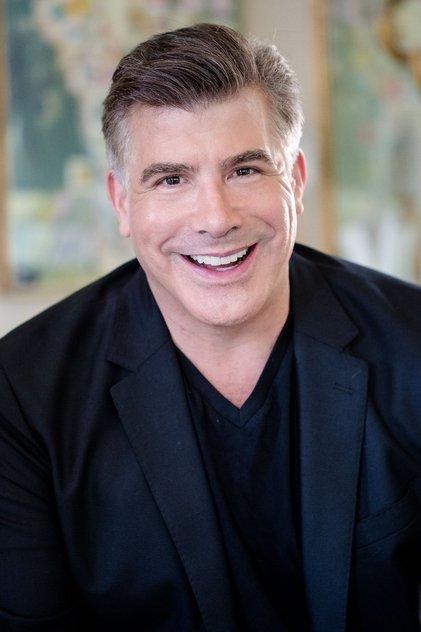 Bryan Batt - Actor Profile Photo