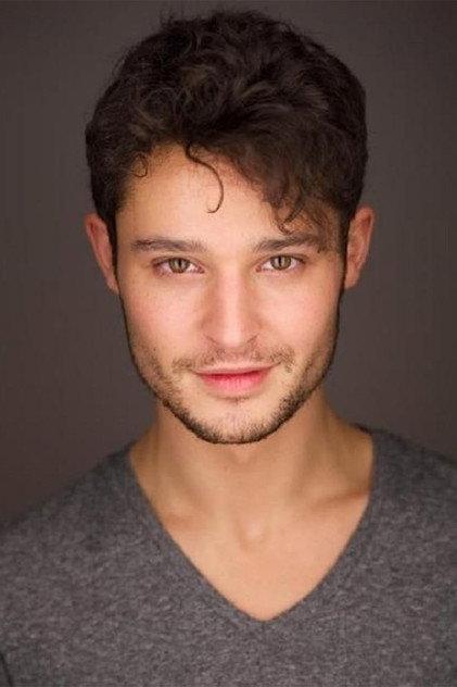 Tyler Austin - Actor Profile Photo
