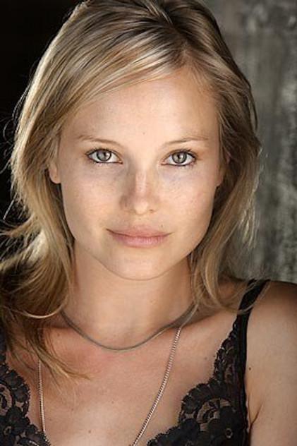 Amber Clayton - Actor Profile Photo