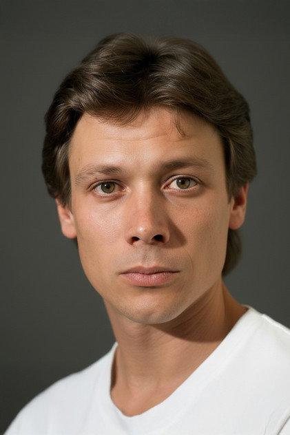 Cem Molvan - Actor Profile Photo