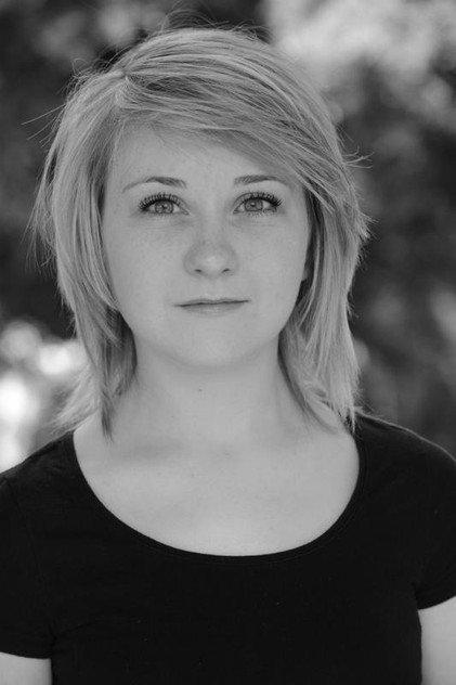 Molly Logan - Actor Profile Photo