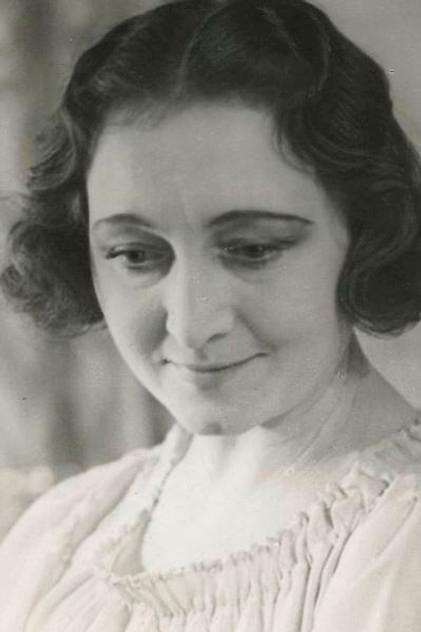 Clara Schwartz - Actor Profile Photo