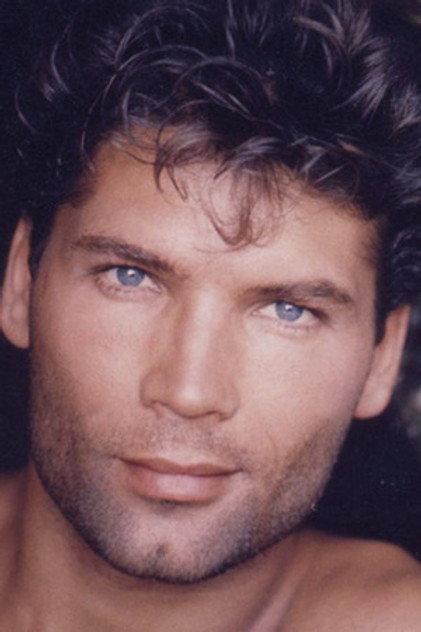 Daniel Stephen - Actor Profile Photo