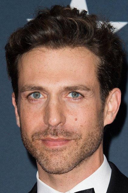 David Julian Hirsh - Actor Profile Photo