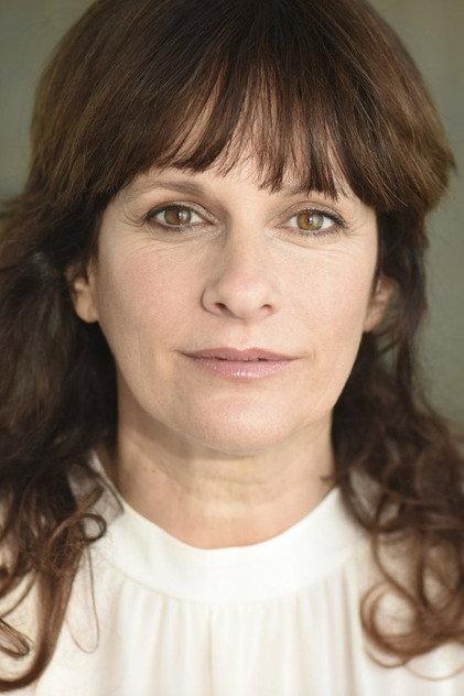 Sian Reeves - Actor Profile Photo
