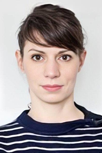 Agathe Cornez - Actor Profile Photo