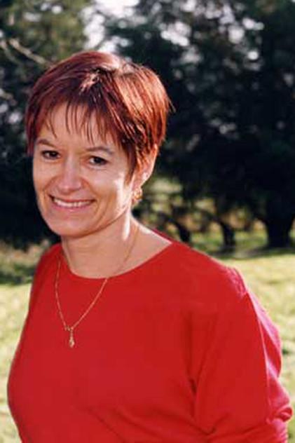 Nicole Avezard - Actor Profile Photo