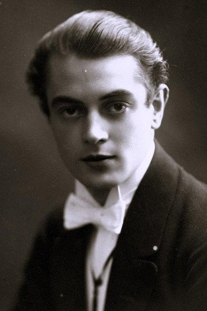 Einar Hanson - Actor Profile Photo