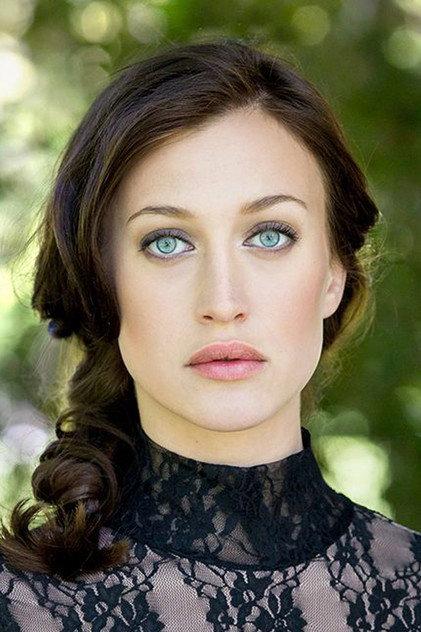Julia Ragnarsson - Actor Profile Photo
