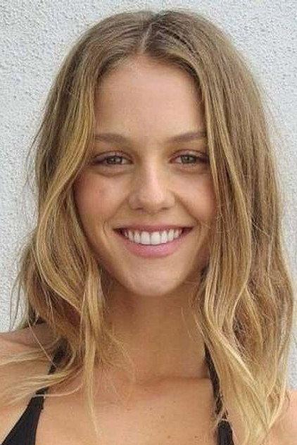Isabelle Cornish - Actor Profile Photo