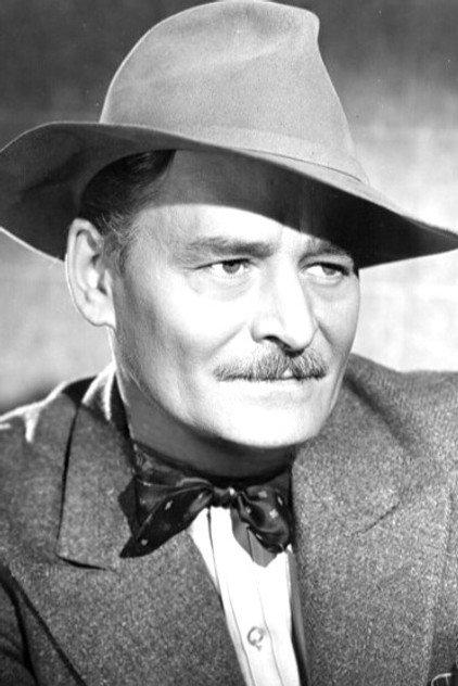 Roman Bohnen - Actor Profile Photo