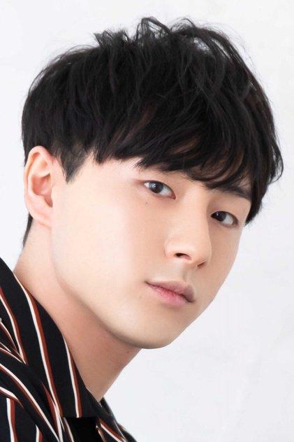 Ryota Suzuki - Actor Profile Photo