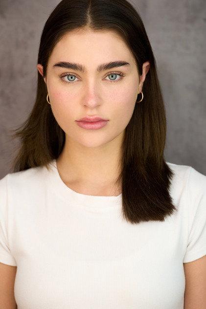 Sophi Knight - Actor Profile Photo