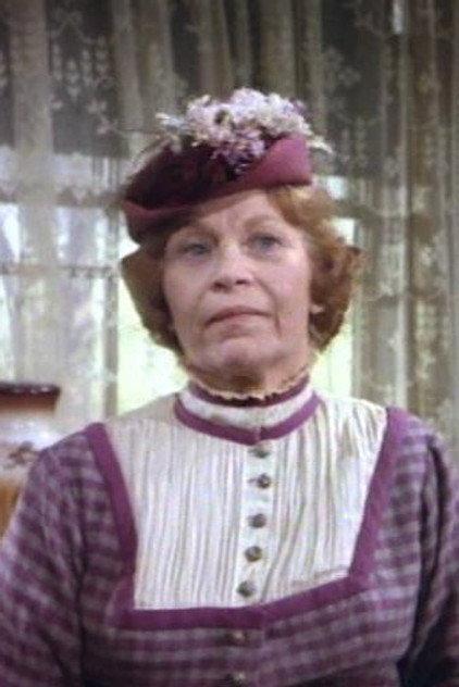 Bea Silvern - Actor Profile Photo
