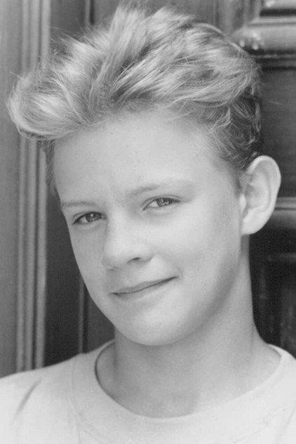 Simon Fenton - Actor Profile Photo