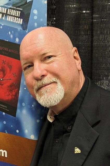 Kevin J. Anderson - Actor Profile Photo