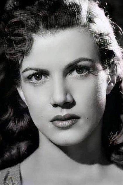 Elda Peralta - Actor Profile Photo
