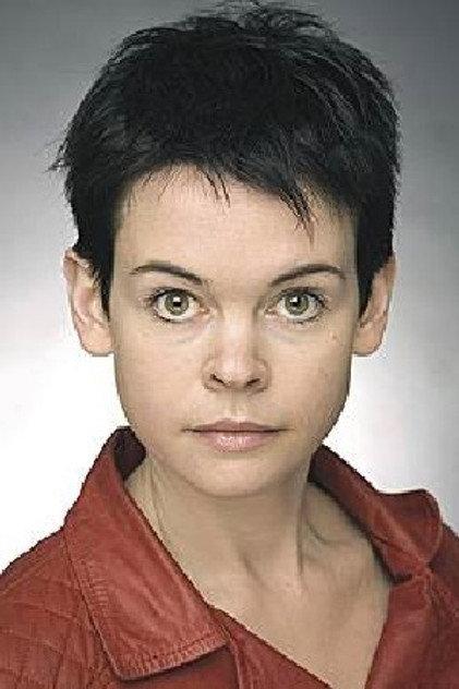 Anna Tolputt - Actor Profile Photo