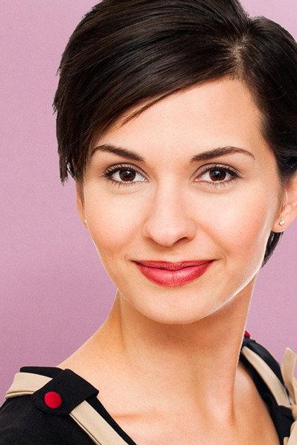 Julianne Donelle - Actor Profile Photo