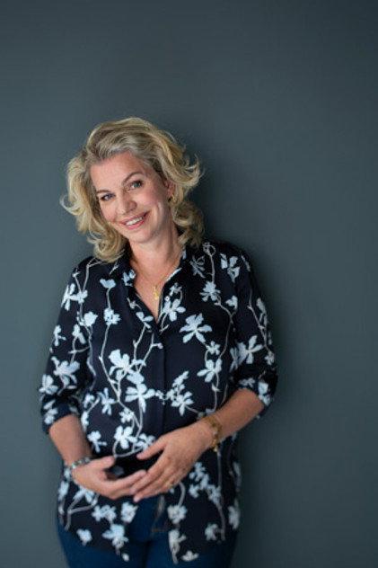 Annejet van der Zijl - Actor Profile Photo