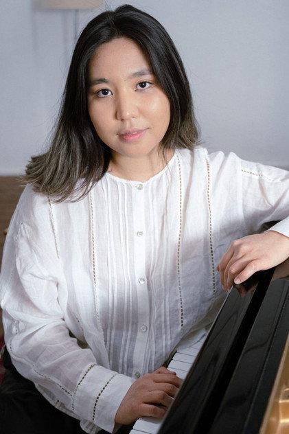 Shuteen Erdenebaatar - Actor Profile Photo