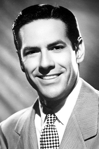 Mario Cabré - Actor Profile Photo