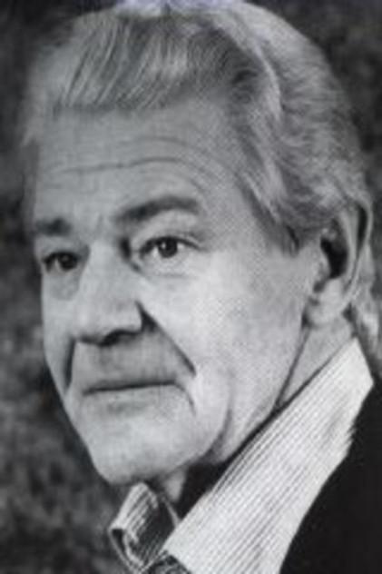 Roland Hewgill - Actor Profile Photo