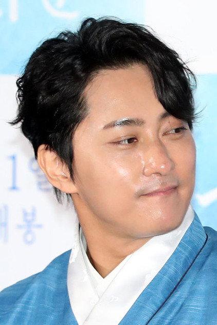 Lee Bong-geun - Actor Profile Photo