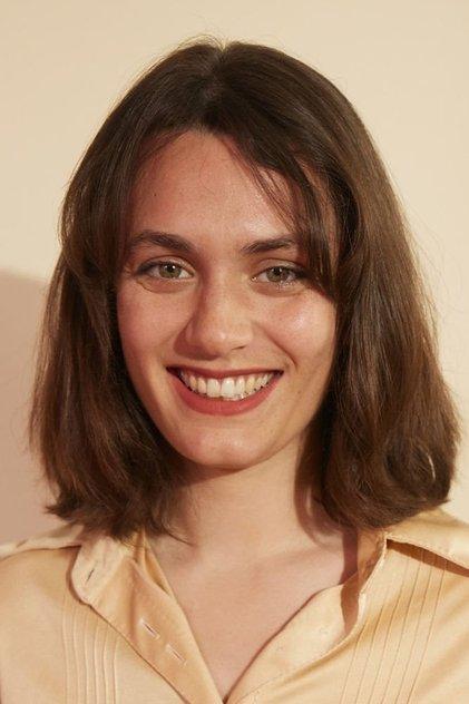 Ella Rumpf - Actor Profile Photo