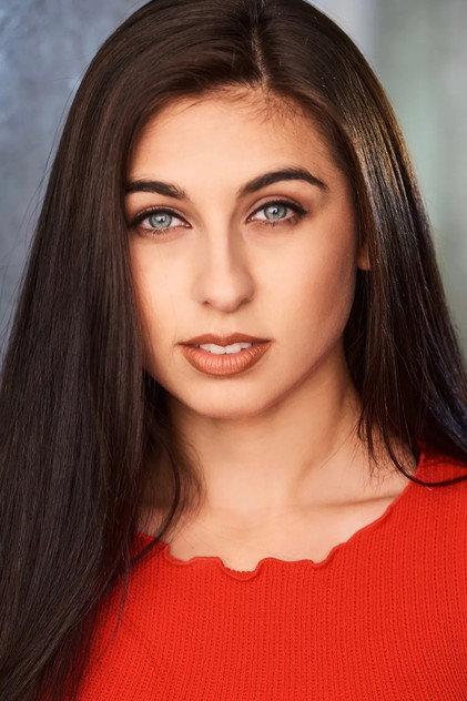 Iliyana Apostolova - Actor Profile Photo