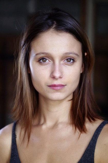 Gaëlle Battut - Actor Profile Photo