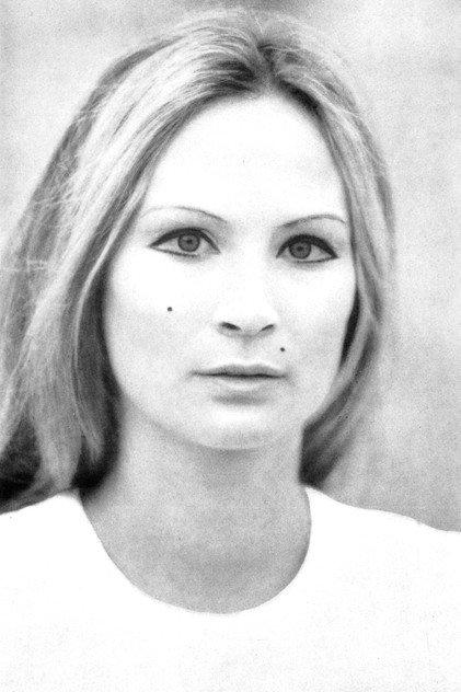 Carmen Scarpitta - Actor Profile Photo