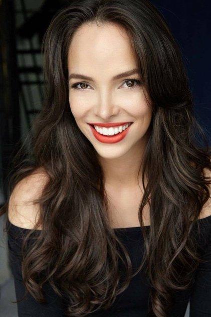 Carolina Pozo - Actor Profile Photo
