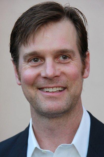 Peter Krause - Actor Profile Photo