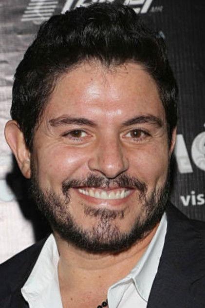 Ernesto Laguardia - Actor Profile Photo