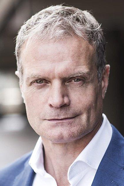 Victor Gardener - Actor Profile Photo