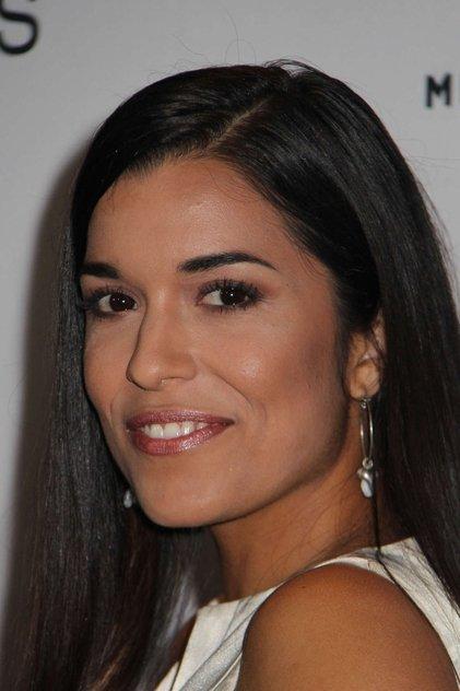 Alicia Sixtos - Actor Profile Photo
