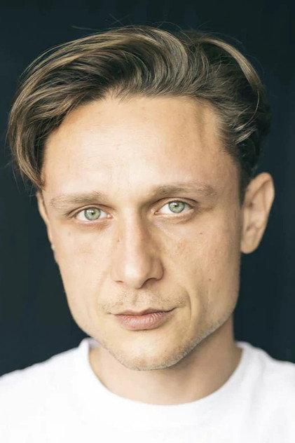 Cezar Grumăzescu - Actor Profile Photo