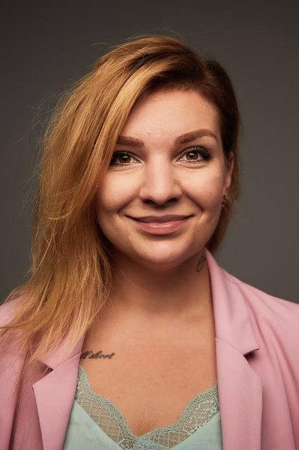 Simona Salátová - Actor Profile Photo