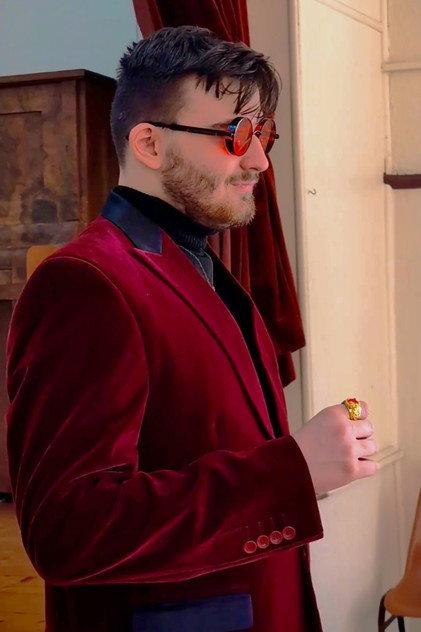 Aidan MacKay - Actor Profile Photo