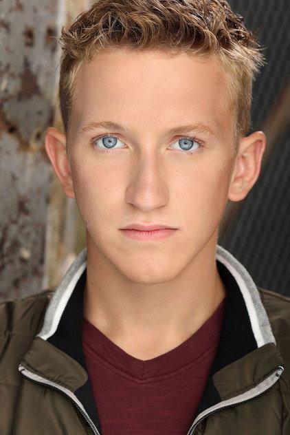 Hunter Fischer - Actor Profile Photo