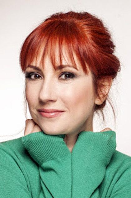 Paulina Manov - Actor Profile Photo